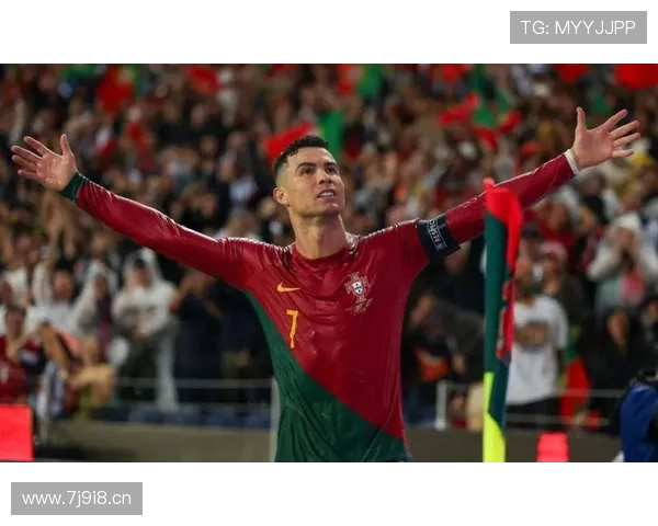 现场见证老队友C罗梅开二度